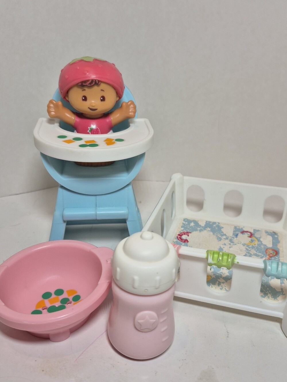 Fisher-Price Little People Snack 'N Snooze Playset 2019